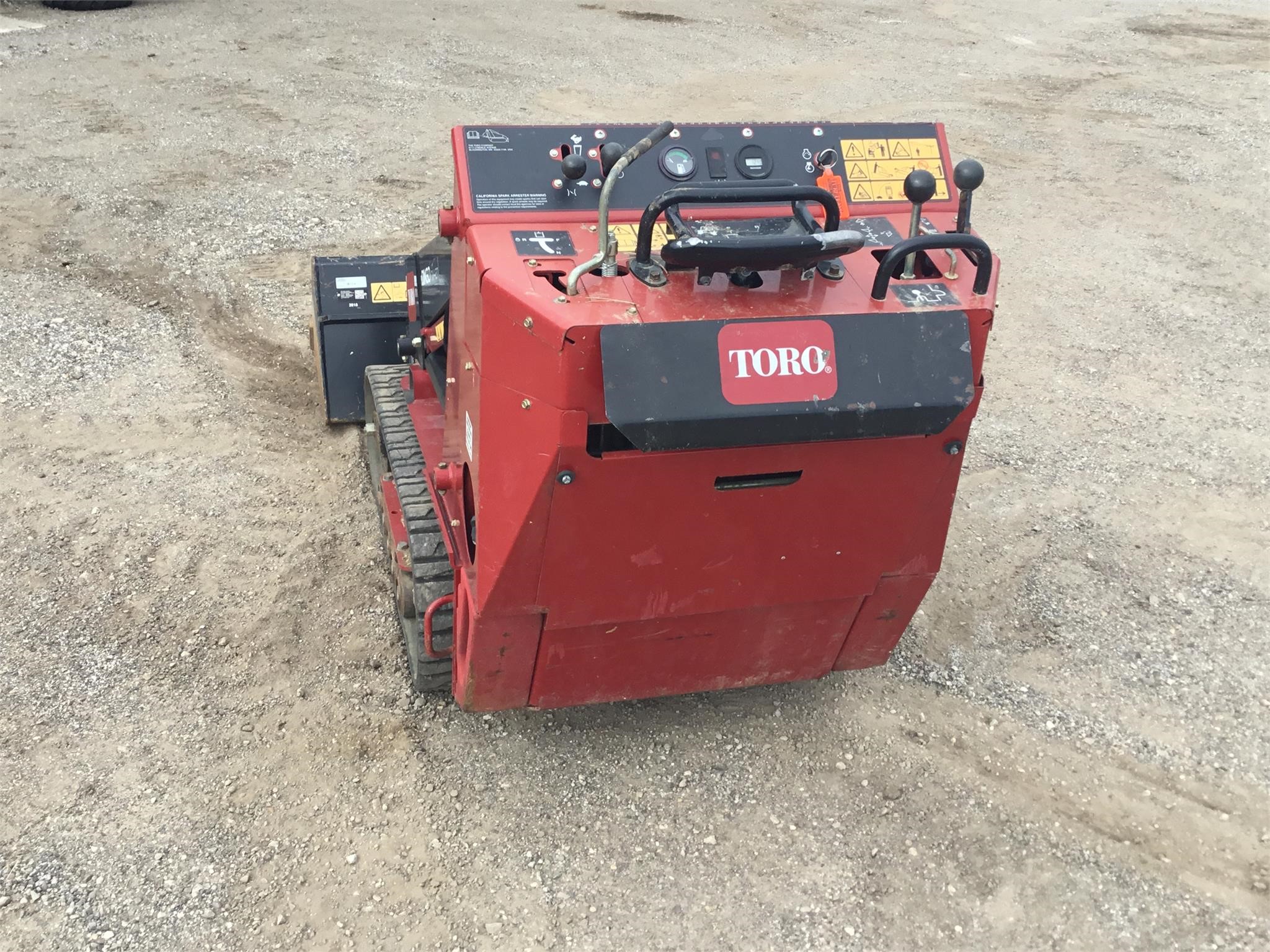 TORO DINGO TX427N - M0000011 - McCullough Equipment Group