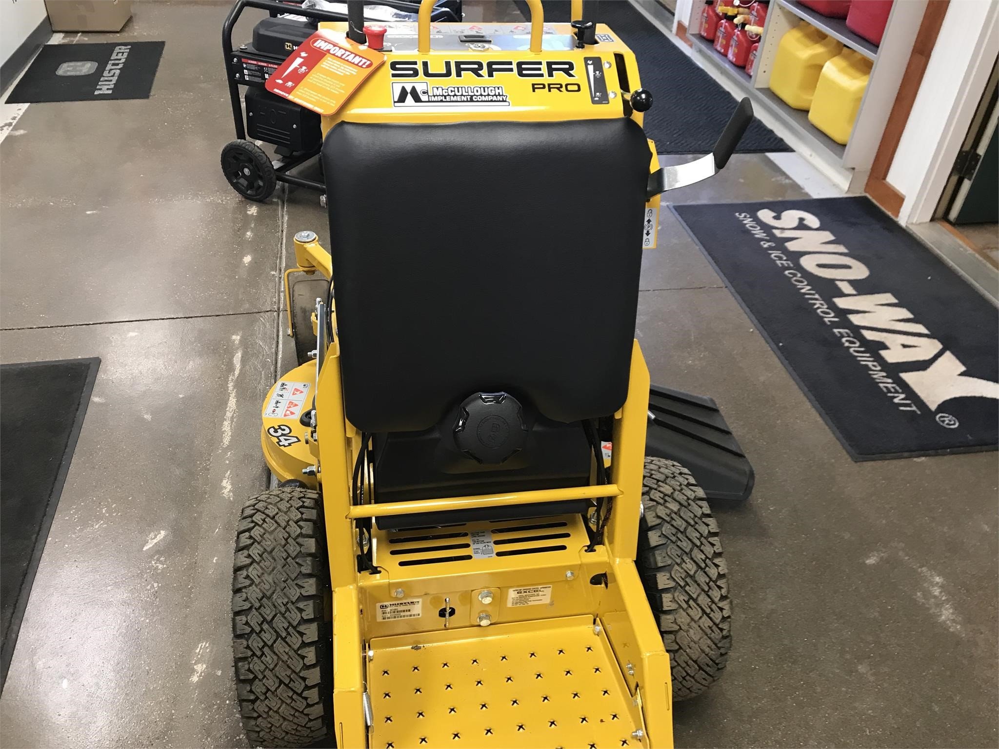 HUSTLER SURFER PRO 34 - 123923 - McCullough Equipment Group
